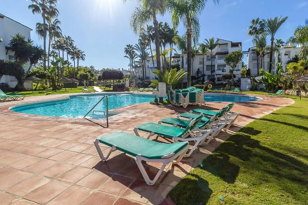 Piso Estupendo Acceso Directo Playa Apartment Estepona Spain