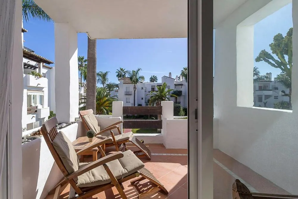 Piso Estupendo Acceso Directo Playa Apartment Estepona