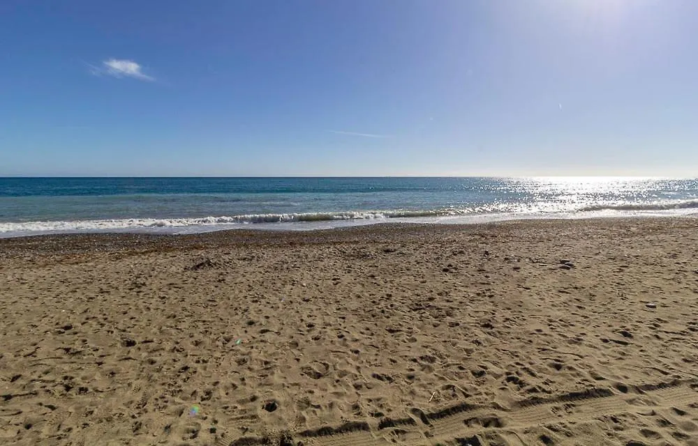 Piso Estupendo Acceso Directo Playa Apartment Estepona