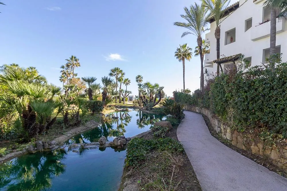 Piso Estupendo Acceso Directo Playa Apartment Estepona 0*,  Spain